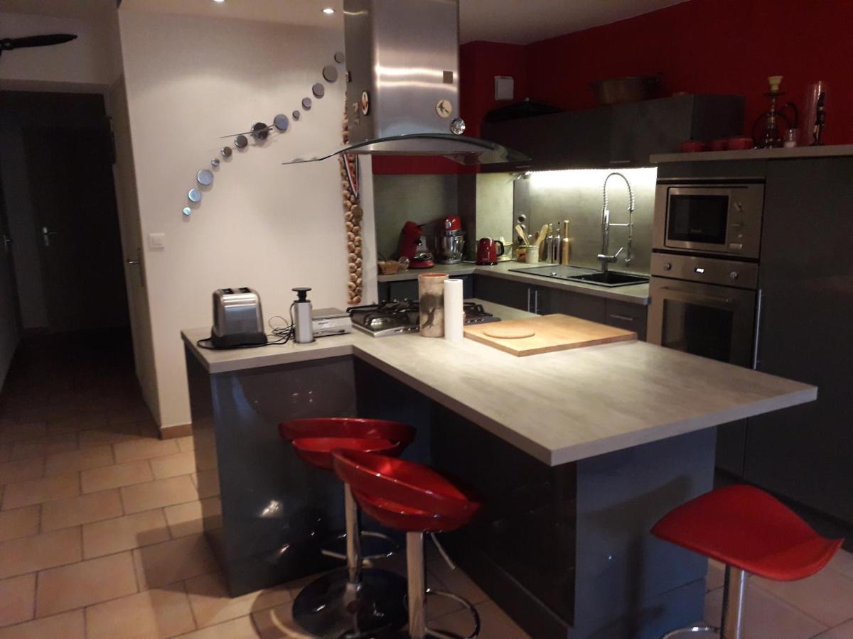 Gambetta Apartment Pont-Saint-Esprit Bagian luar foto